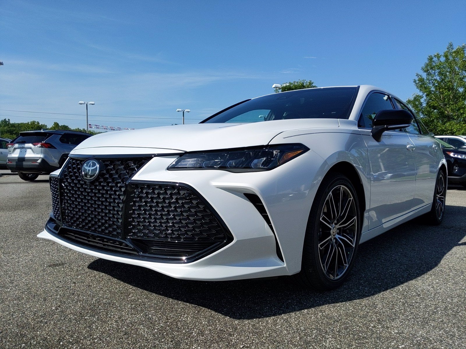 New 2020 Toyota Avalon XSE 4dr Car in Tallahassee #U053347 | Legacy Toyota