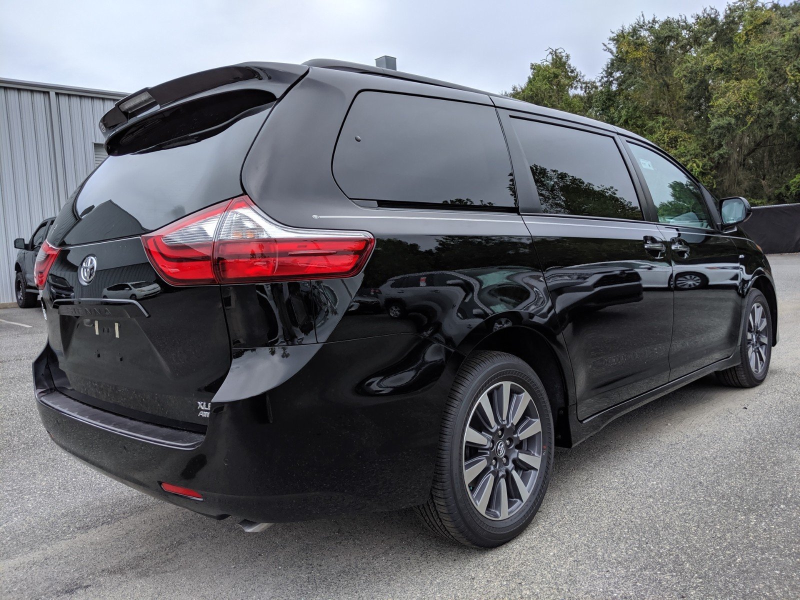 New 2020 Toyota Sienna Xle Premium Mini-van, Passenger In Tallahassee # 